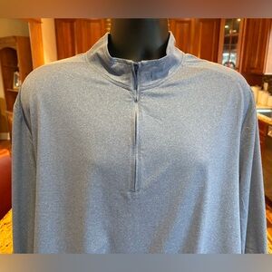 johnnie-O men’s quarter zip pullover jacket. Sharp heather blue w/logo on back.